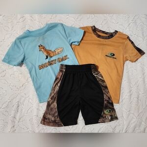 Mossy Oak Blue and Orange Tee with Camo Shorts